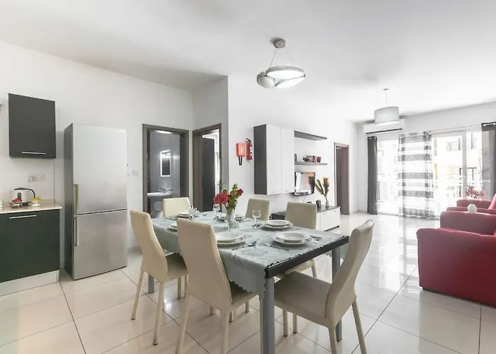 Modern Apt. Close To The Square * St Paul's Bay