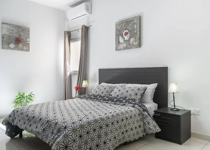 Apartamento Modern Apt. Close To The Square *