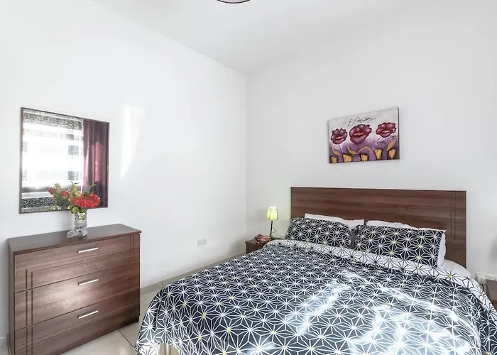 Modern Apt. Close To The Square * St Paul's Bay