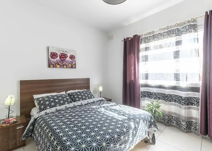 Apartamento Modern Apt. Close To The Square