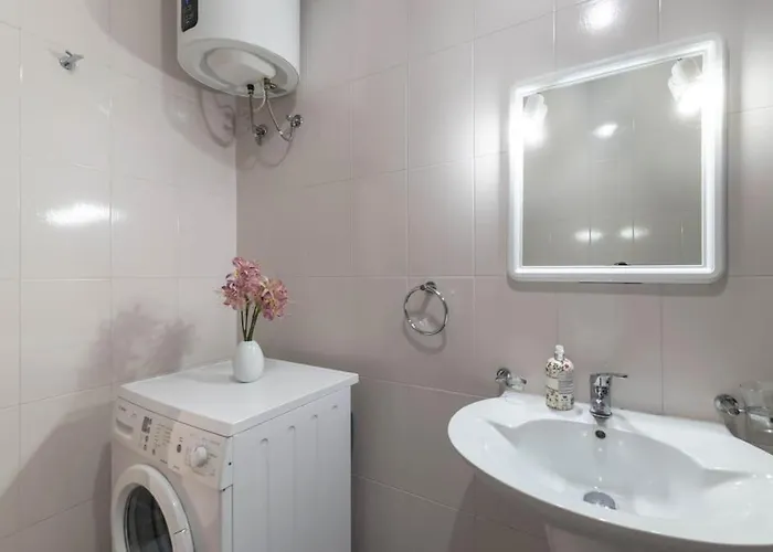 Modern Apt. Close To The Square * St Paul's Bay