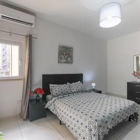 Lejlighed Modern Apt. Close To The Square *