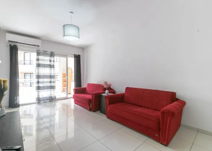 Modern Apt. Close To The Square *