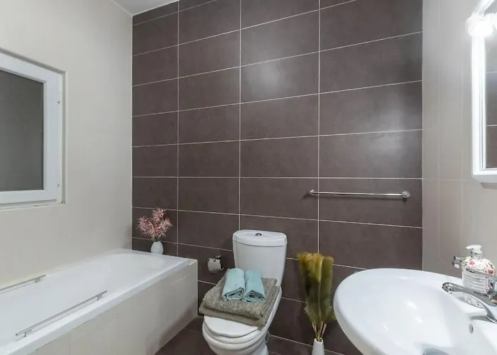 Modern Apt. Close To The Square Apartman *